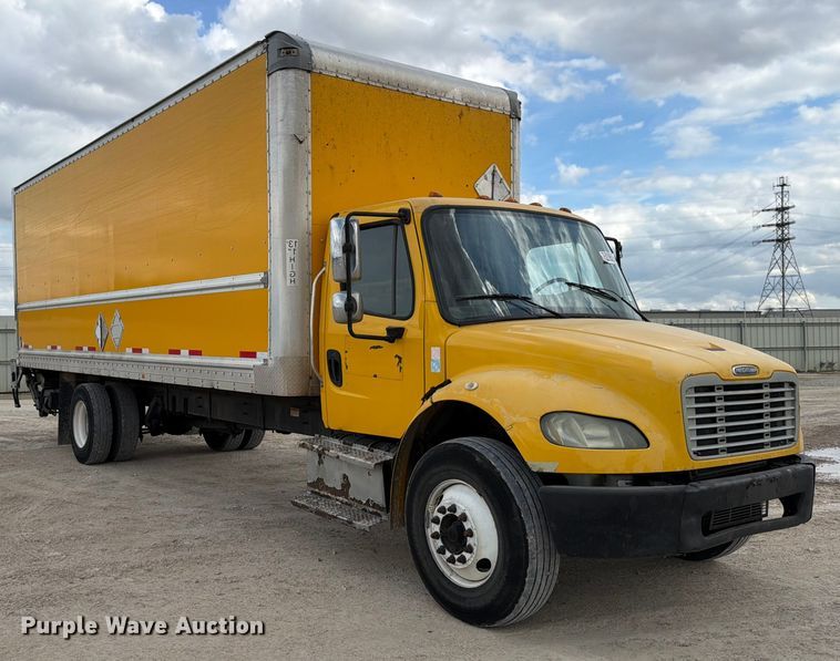 image for item YA2082 2015 Freightliner Business Class M2 box truck
