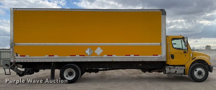 image for item YA2082 2015 Freightliner Business Class M2 box truck