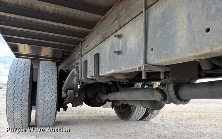 image for item YA2082 2015 Freightliner Business Class M2 box truck