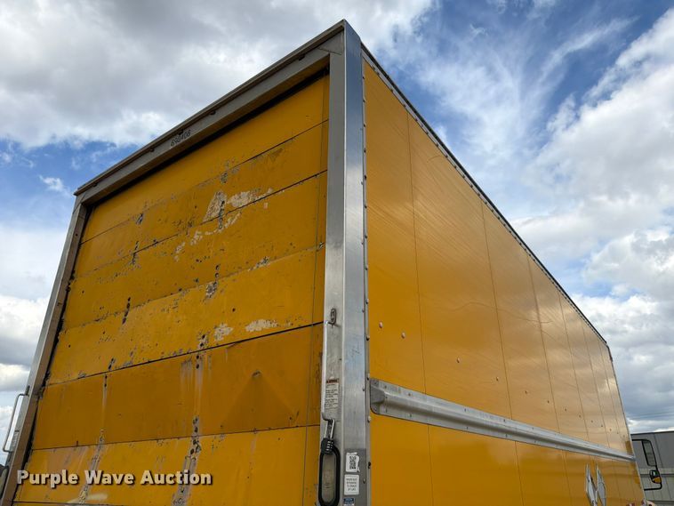 image for item YA2082 2015 Freightliner Business Class M2 box truck