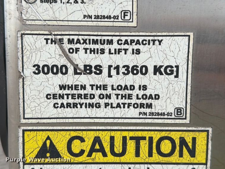 image for item YA2082 2015 Freightliner Business Class M2 box truck