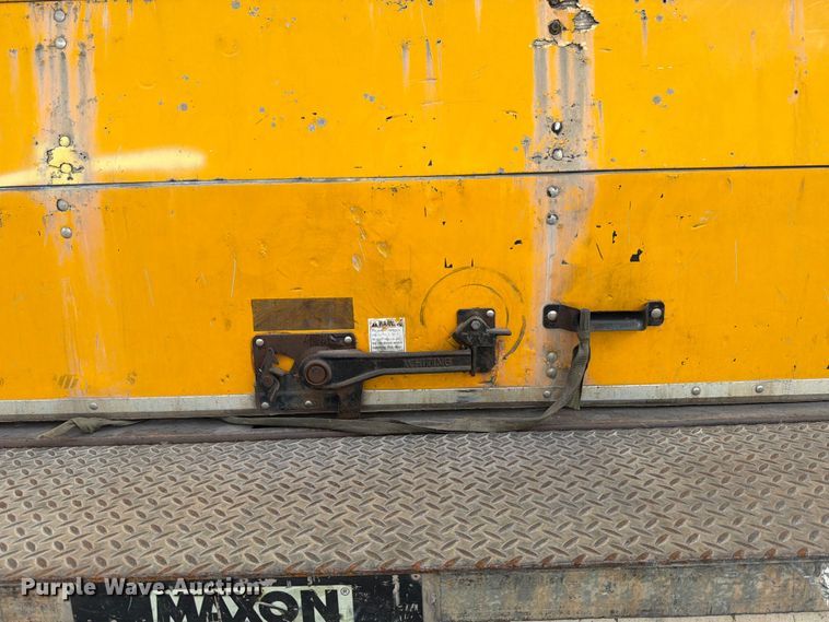 image for item YA2082 2015 Freightliner Business Class M2 box truck