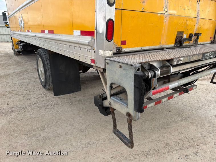 image for item YA2082 2015 Freightliner Business Class M2 box truck