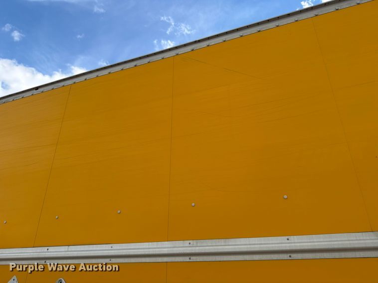 image for item YA2082 2015 Freightliner Business Class M2 box truck