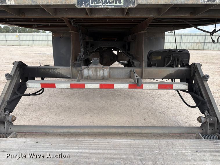 image for item YA2082 2015 Freightliner Business Class M2 box truck