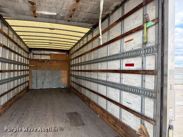 image for item YA2082 2015 Freightliner Business Class M2 box truck