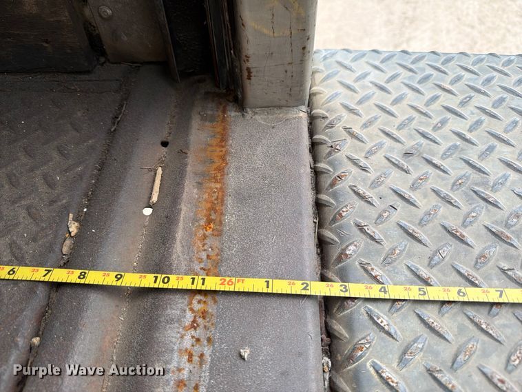 image for item YA2082 2015 Freightliner Business Class M2 box truck