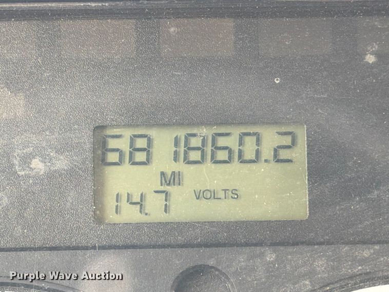 image for item YA2082 2015 Freightliner Business Class M2 box truck