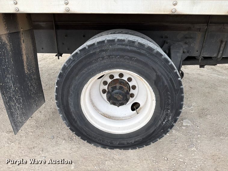 image for item YA2082 2015 Freightliner Business Class M2 box truck