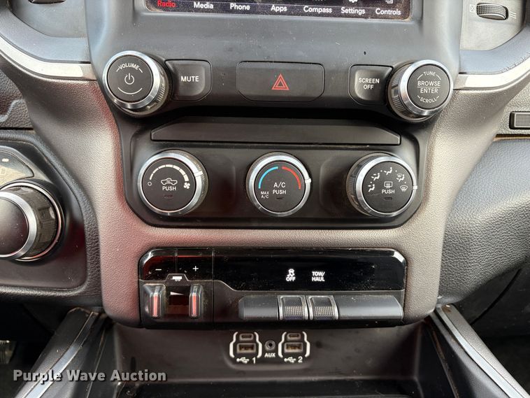 image for item YA2422 2020 RAM 1500 Big Horn Crew Cab pickup truck