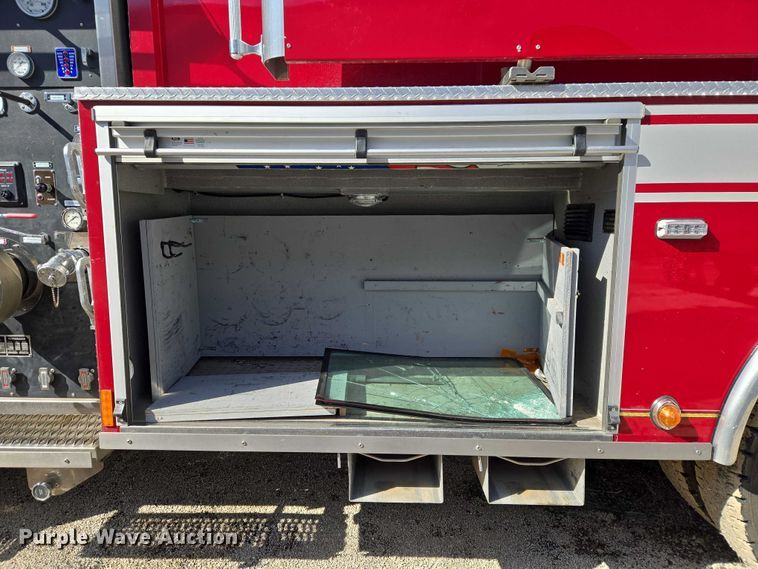 image for item YA2651 2006 Peterbilt 357 pumper fire truck