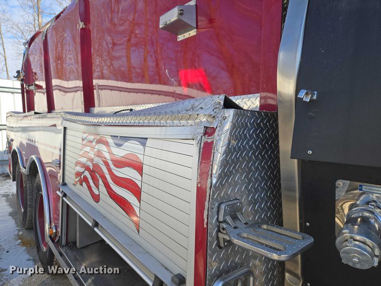 image for item YA2651 2006 Peterbilt 357 pumper fire truck