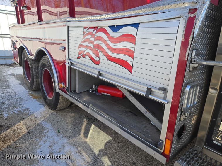 image for item YA2651 2006 Peterbilt 357 pumper fire truck