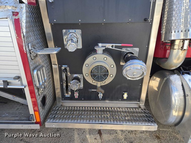 image for item YA2651 2006 Peterbilt 357 pumper fire truck