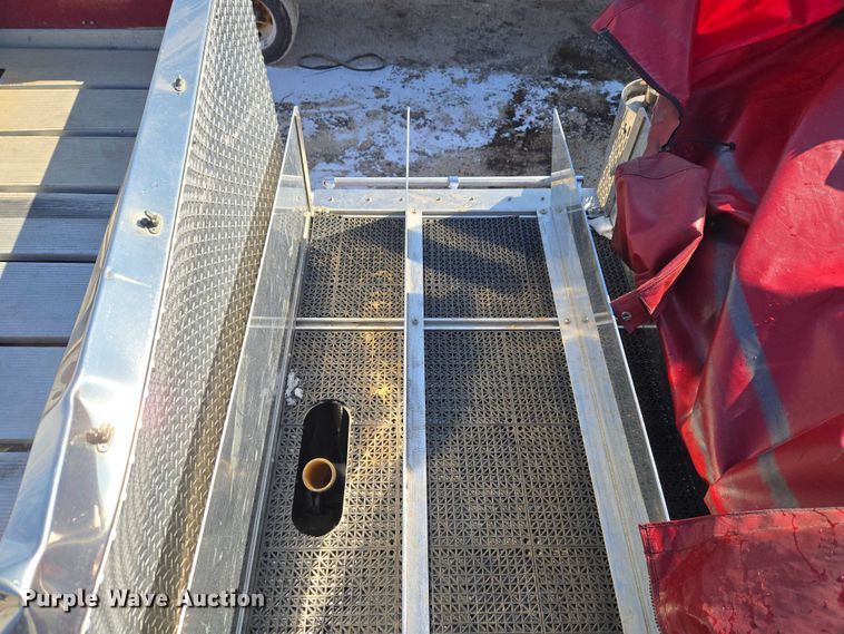 image for item YA2651 2006 Peterbilt 357 pumper fire truck