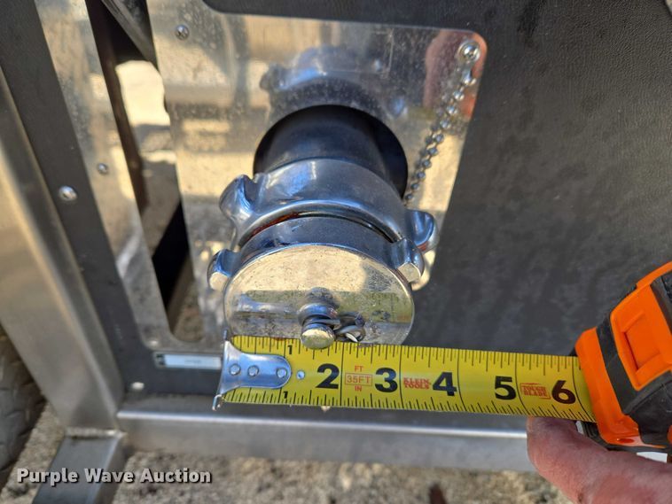 image for item YA2651 2006 Peterbilt 357 pumper fire truck