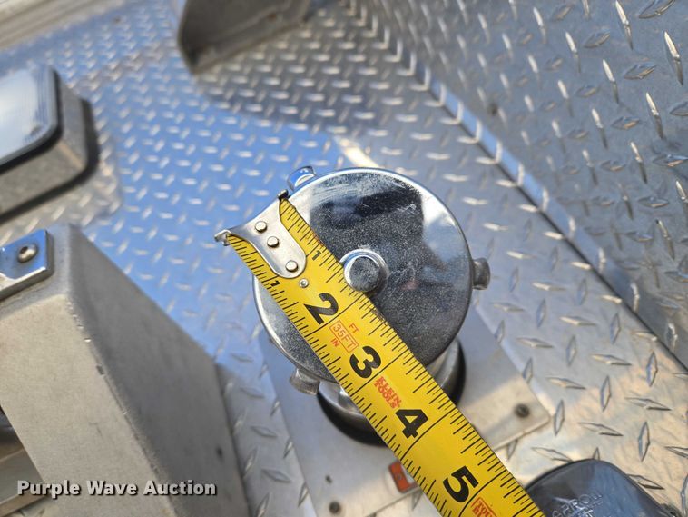 image for item YA2651 2006 Peterbilt 357 pumper fire truck