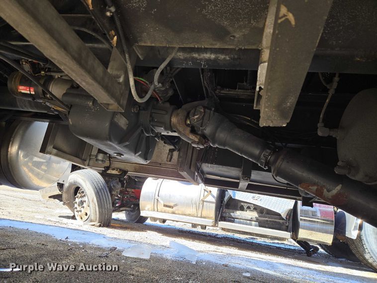 image for item YA2651 2006 Peterbilt 357 pumper fire truck