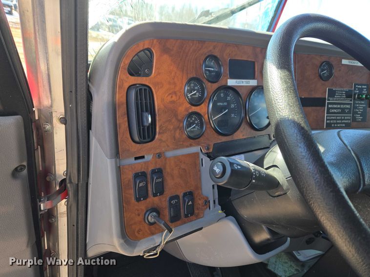 image for item YA2651 2006 Peterbilt 357 pumper fire truck