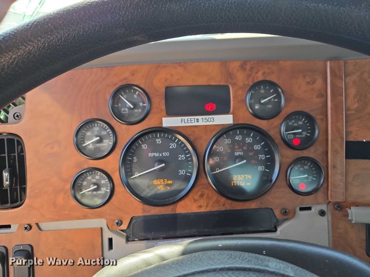 image for item YA2651 2006 Peterbilt 357 pumper fire truck