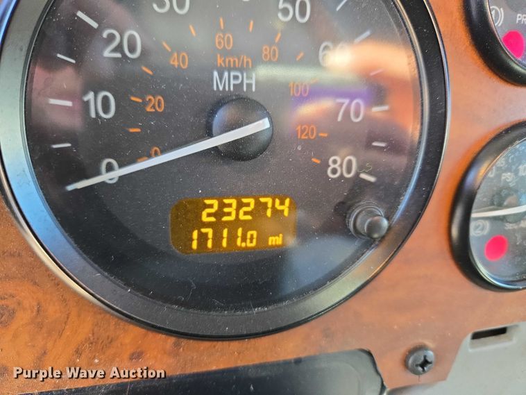 image for item YA2651 2006 Peterbilt 357 pumper fire truck