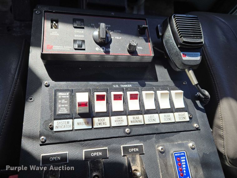 image for item YA2651 2006 Peterbilt 357 pumper fire truck