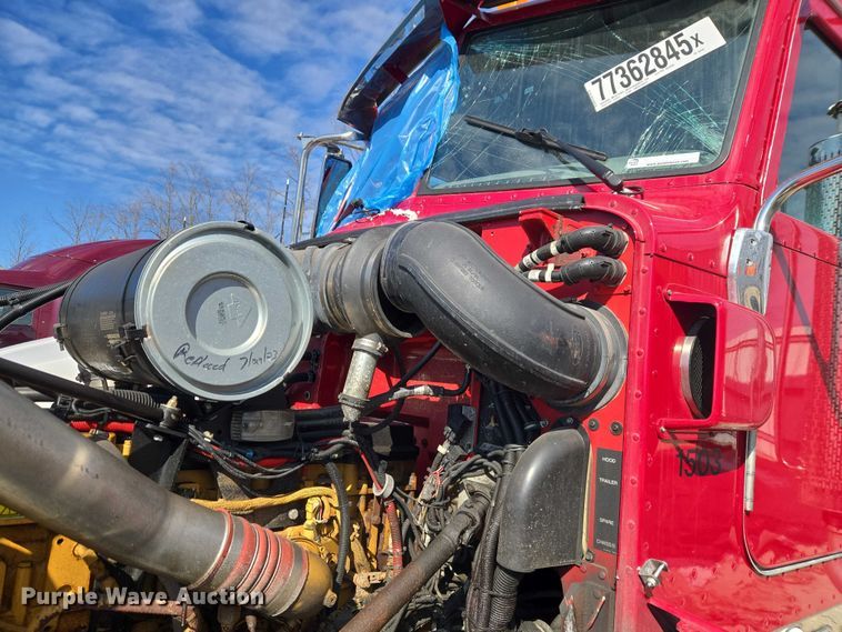 image for item YA2651 2006 Peterbilt 357 pumper fire truck