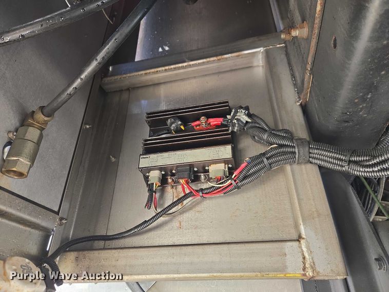 image for item YA2651 2006 Peterbilt 357 pumper fire truck