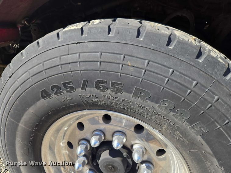 image for item YA2651 2006 Peterbilt 357 pumper fire truck