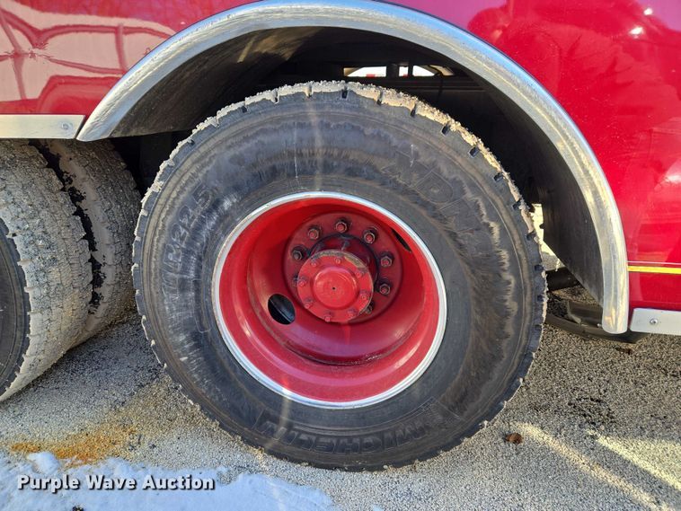 image for item YA2651 2006 Peterbilt 357 pumper fire truck