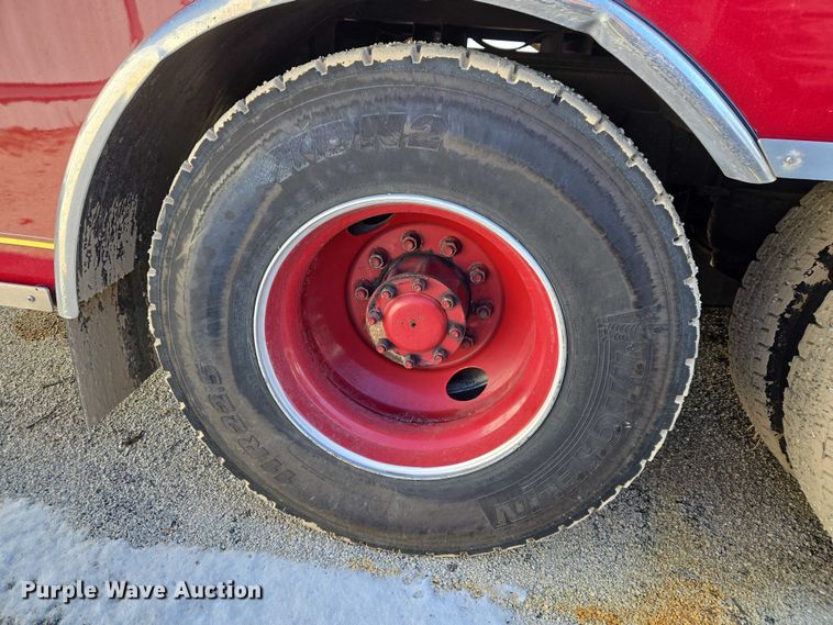 image for item YA2651 2006 Peterbilt 357 pumper fire truck