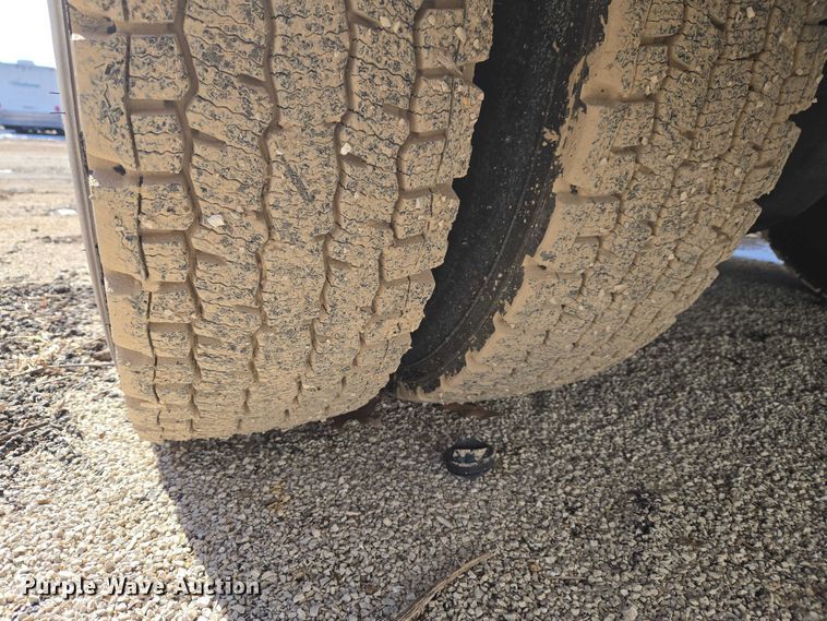 image for item YA2651 2006 Peterbilt 357 pumper fire truck