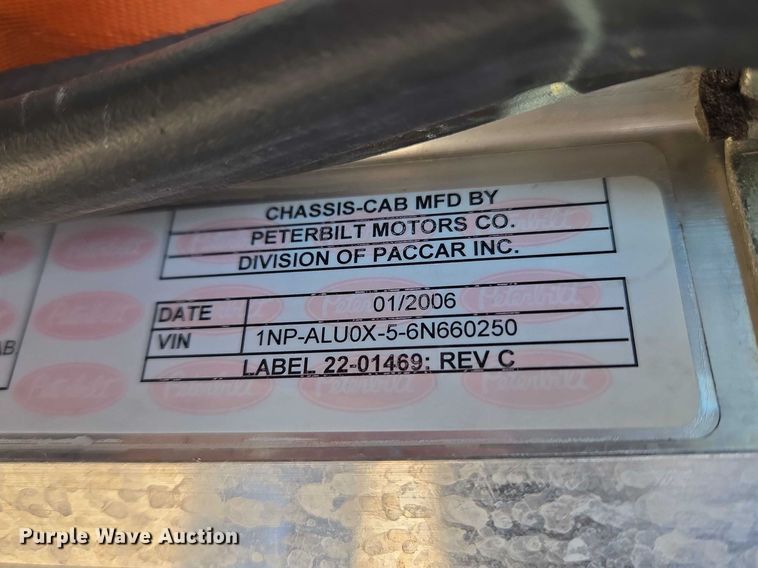 image for item YA2651 2006 Peterbilt 357 pumper fire truck