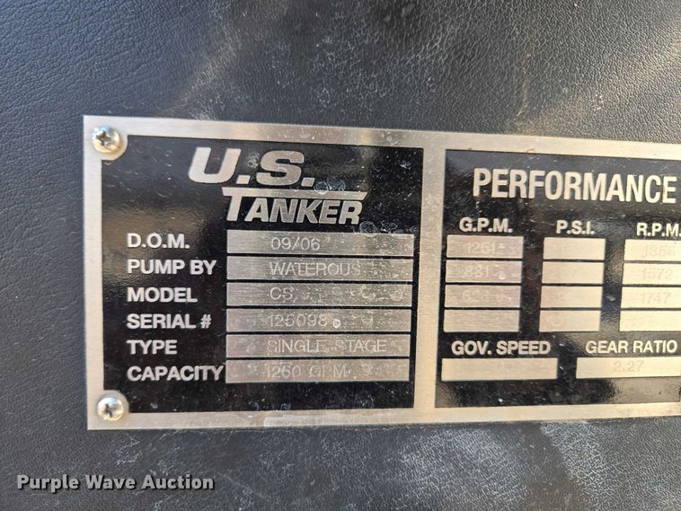 image for item YA2651 2006 Peterbilt 357 pumper fire truck