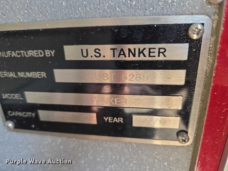 image for item YA2651 2006 Peterbilt 357 pumper fire truck