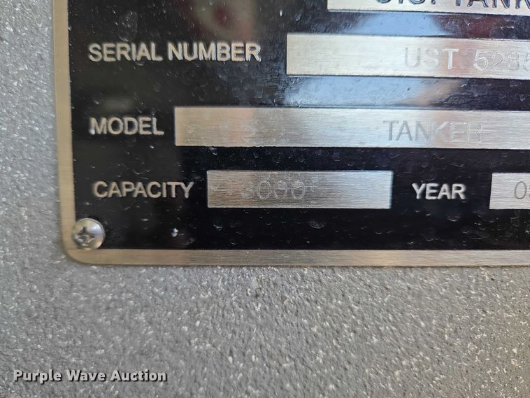 image for item YA2651 2006 Peterbilt 357 pumper fire truck