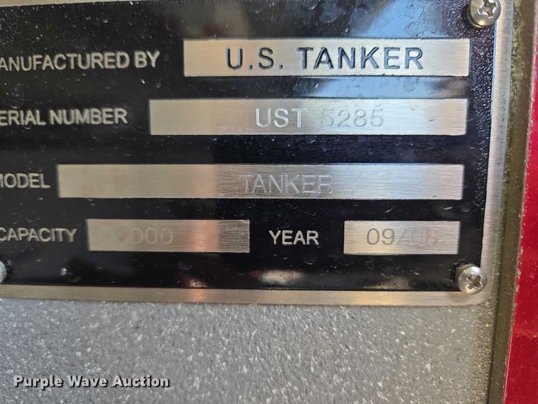 image for item YA2651 2006 Peterbilt 357 pumper fire truck