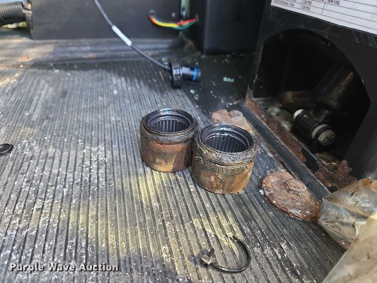 image for item YA2651 2006 Peterbilt 357 pumper fire truck