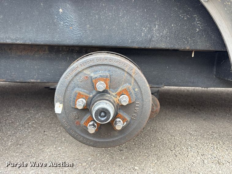 image for item YA2752 2023 Sure-Trac STW8418TA enclosed cargo trailer