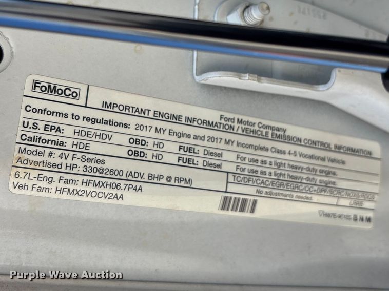 image for item YA2852 2017 Ford F550 Super Duty flatbed truck