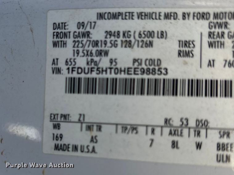 image for item YA2852 2017 Ford F550 Super Duty flatbed truck