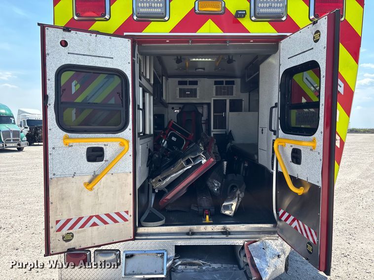 image for item YA2881 2022 Freightliner Business Class M2 crew cab ambulance