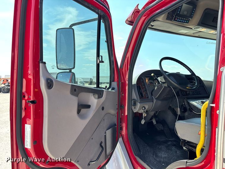 image for item YA2881 2022 Freightliner Business Class M2 crew cab ambulance