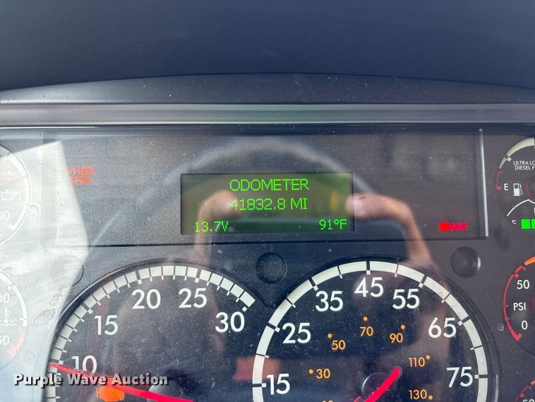 image for item YA2881 2022 Freightliner Business Class M2 crew cab ambulance