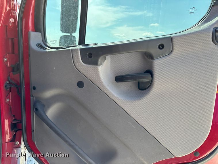 image for item YA2881 2022 Freightliner Business Class M2 crew cab ambulance