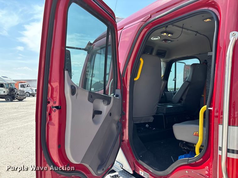 image for item YA2881 2022 Freightliner Business Class M2 crew cab ambulance