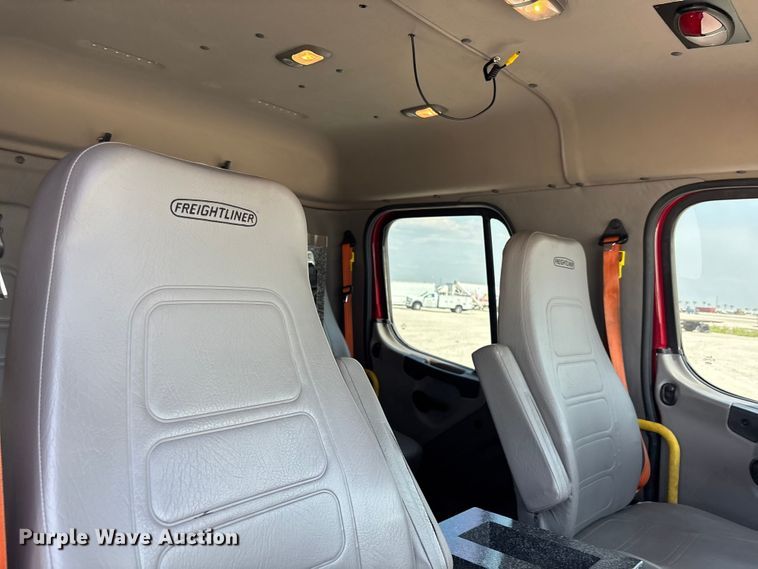 image for item YA2881 2022 Freightliner Business Class M2 crew cab ambulance