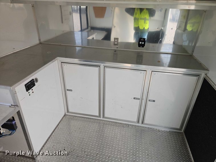 image for item YA2906 2007 Haulmark EG85X30WT4 enclosed cargo trailer