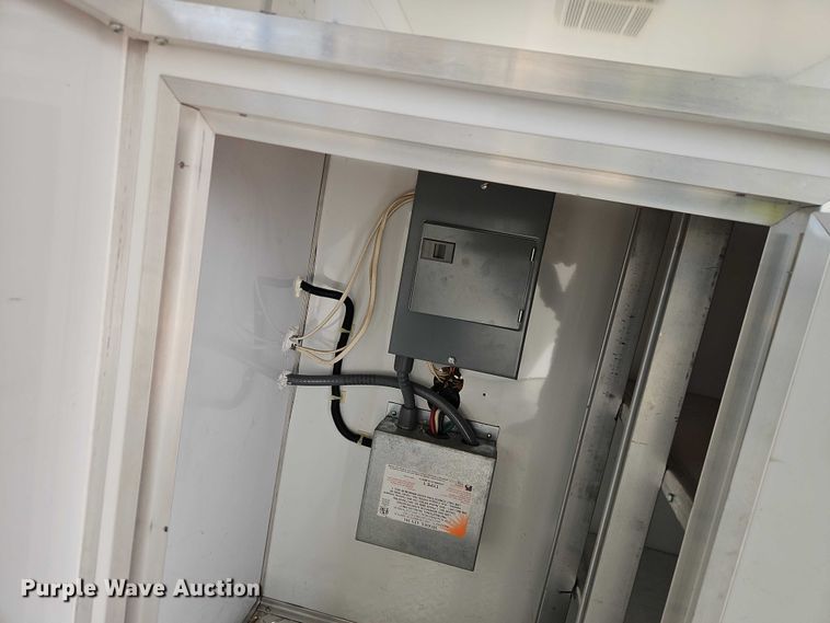 image for item YA2906 2007 Haulmark EG85X30WT4 enclosed cargo trailer