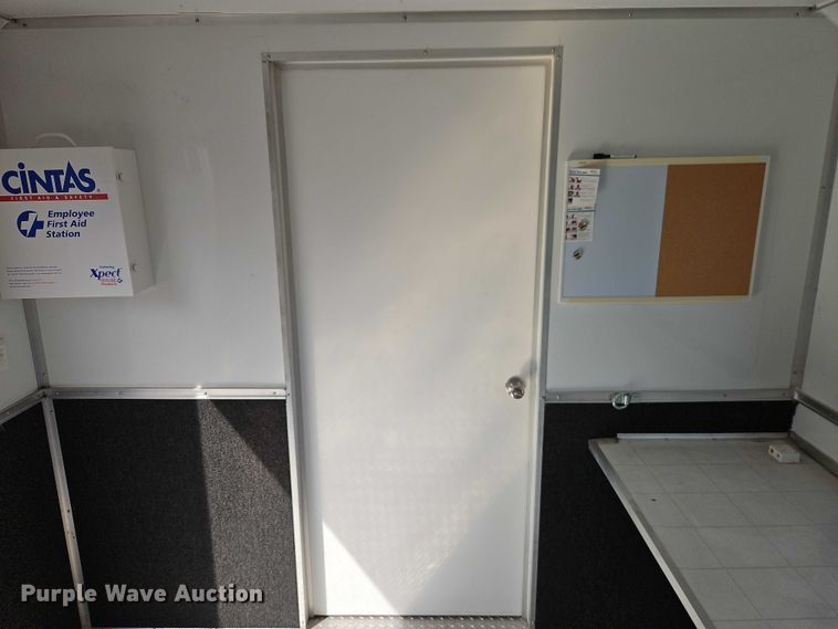 image for item YA2906 2007 Haulmark EG85X30WT4 enclosed cargo trailer